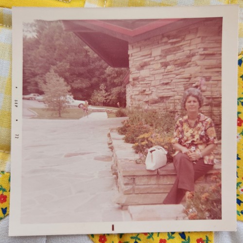 Vtg color snapshot photo - vtg, 7ps