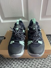 LADIES MERRELL HIKING BOOTS