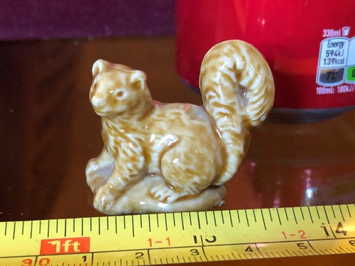 Wade brown squirrel - brown, d
