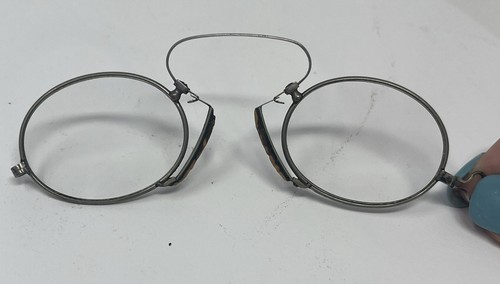 Victorian pince nez glasses - pince-nez,