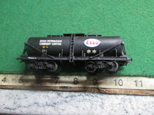 KIT BUILT ESSO 8 WHEEL TANK WAGON (OO-GAUGE) LOT N84