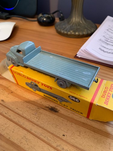 Dublo dinky toys bedford - dublo,