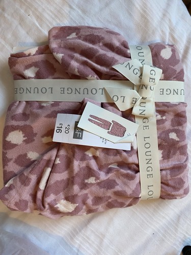 Brand new with tags - with,