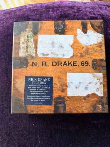 Nick drake tuck - box,