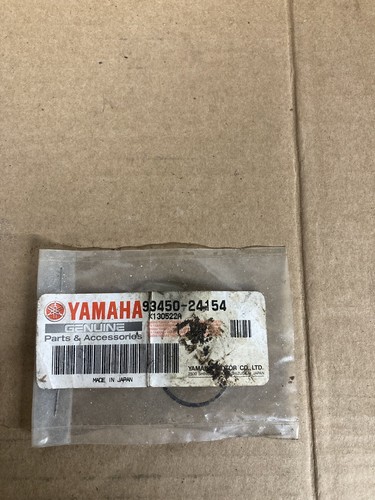 Yamaha circlip 93450 24154 - yamaha, circlip,