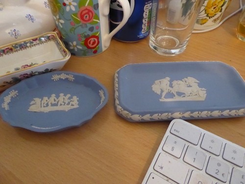 Wedgwood blue jasper - blue,