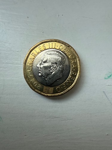 2025 one pound - uk,