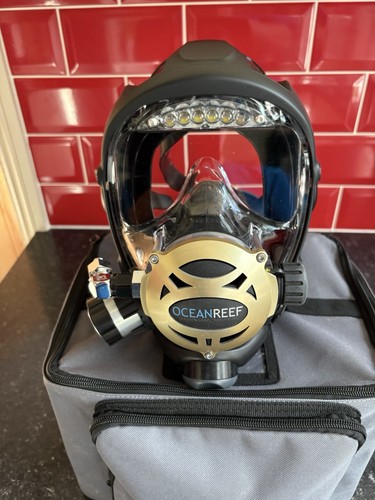 Ocean reef diver - g, face