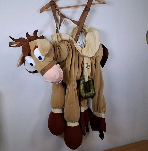 Vintage disney store - store, story