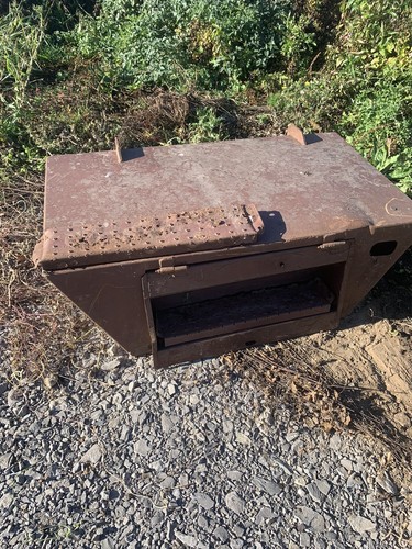 Case 688 rubber - rubber, duck