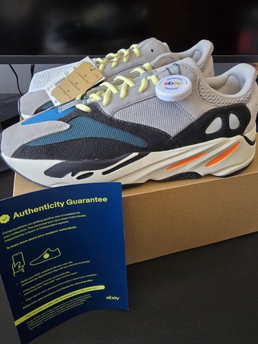 Yeezy boost 700 wave - v1,