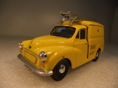 Oxford morris 1000 van - 1:43,