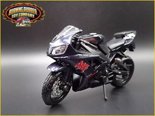 YAMAHA YZF-R1 SPORT BIKE