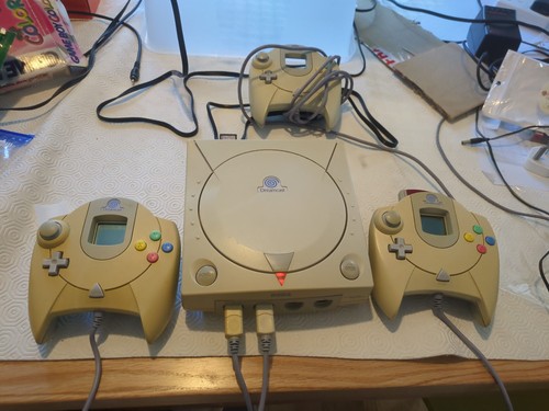 Sega dreamcast console with - console, 3