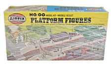 Airfix HO/OO Platform Figures Model Kit 36 Figures Vintage Railway 03625 Boxed.