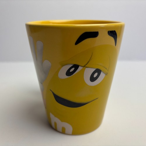 Yellow coffee mug - m&m’s,