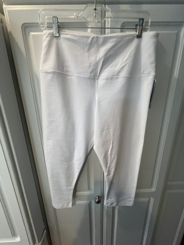 Lysee nwt white - lysee, crop