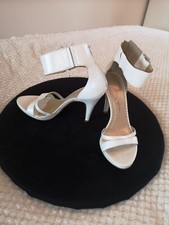 JESSICA SIMPSON METALLIC CREAM STILETTO STRAPPY SHOES SIZE UK 4 GOOD CONDITION