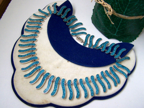 Gorgeous vintage solid - gorgeous,