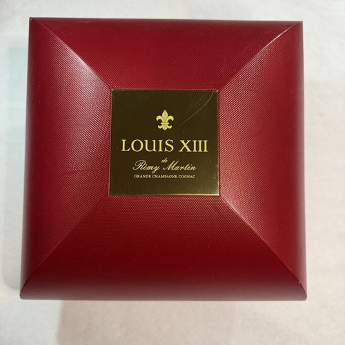 Empty remy martin louis xiii - remy,