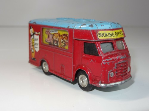 Corgi 426 chipperfields mobile - chipperfields,