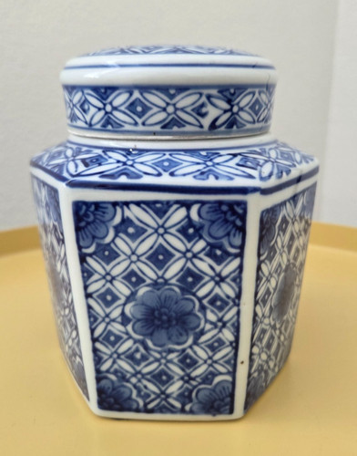 Hexagon shaped ginger - ginger, blue