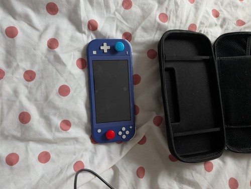 Nintendo switch lite blue - nintendo,