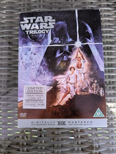 Star wars trilogy dvd box - star,