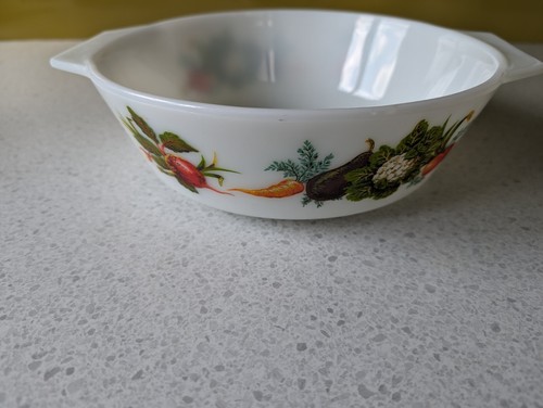 Vintage pyrex 22cm casserole - pyrex,