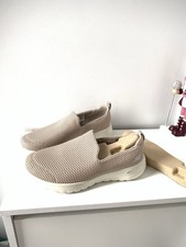 Skechers Goga Max Gen 5 Taupe