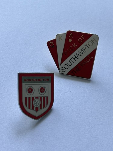 Southampton enamel pin - fc,