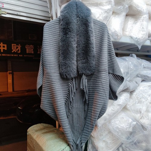 Cardigan cape cloak - faux, fur