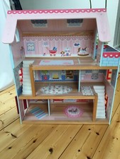 Kidkraft dollhouse with