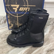 7.5 EW NIB MENS BATES E03140