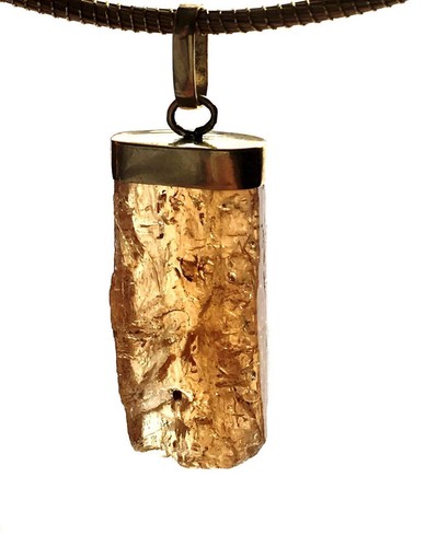Imperial topaz pendant unisex - imperial,
