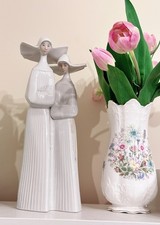 Vintage “Lladro” Figurine 4611 ~ Two Nuns ~ Beautiful Condition ~Large 33cm Tall