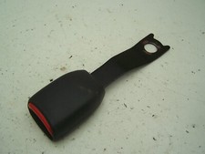 Daihatsu Terios drivers seat belt clip (2000-2005)
