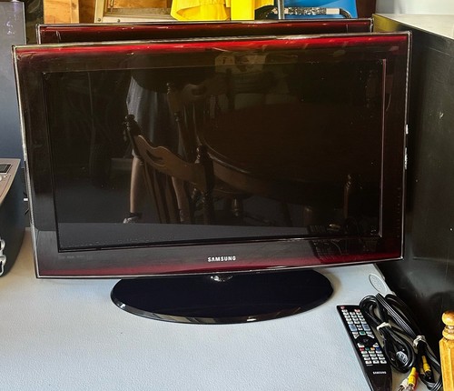 Samsung 37in led - 1080p, fhd