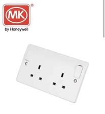 X5 MK LOGIC PLUS 13A 2GANG DP SWICHED PLUG SOCKET WHITE - USED (pack of 5)