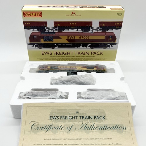Hornby r3399 ews freight train - r3399,