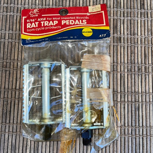 Vintage bicycle pedals - vintage,