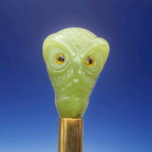 Vintage green bakelite plastic - green,