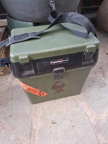 Fishing mad tackle box - mad,