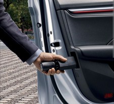 Skoda Auto Open/Close Door