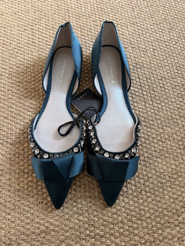 Embellished flat pointed shoes - pointed,