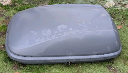 Halfords roof box probably - halfords,