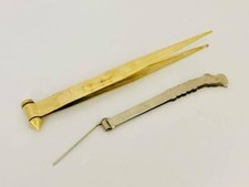 Cedrus libani Tongs Serve