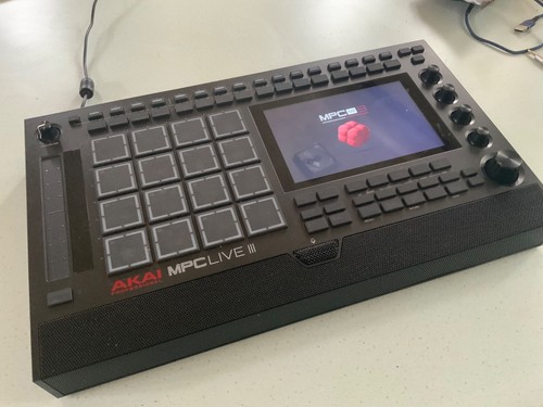 Akai mpc live - mpc, 3
