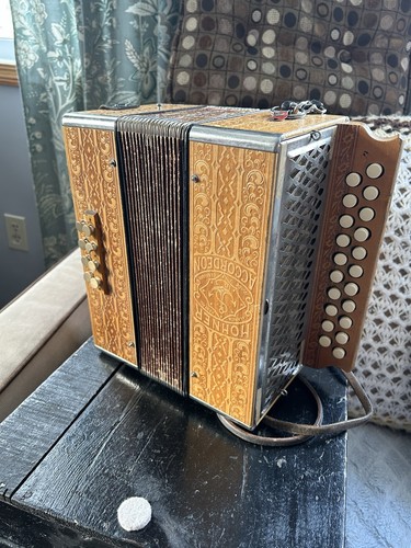 Vintage hohner pressed wood - pressed,