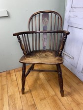 Antique Windsor Spindle Back